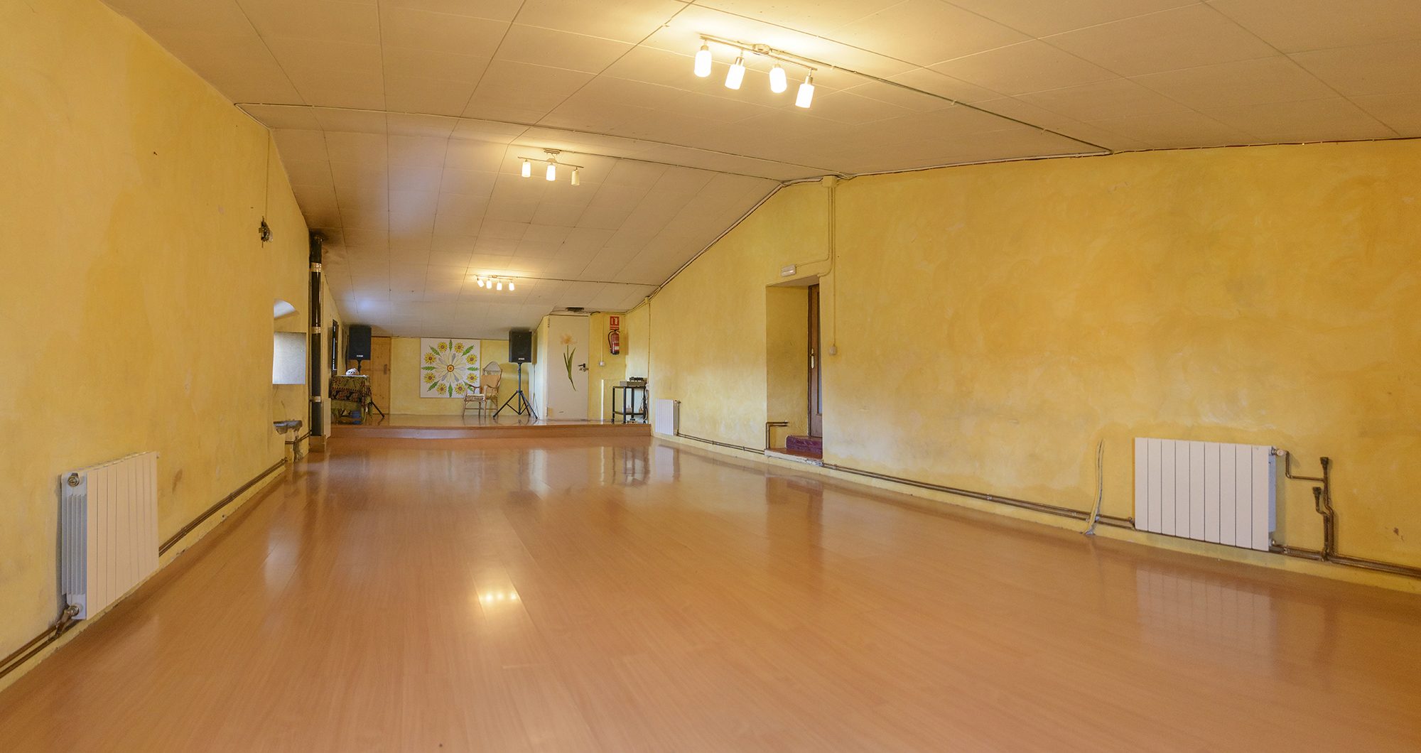 ASCII   Kolor stitching | 8 pictures | Size: 8645 x 4583 | Lens: Standard | RMS: 3.43 | FOV: 76.21 x 45.56 ~ -1.57 | Projection: Planar | Color: LDR |